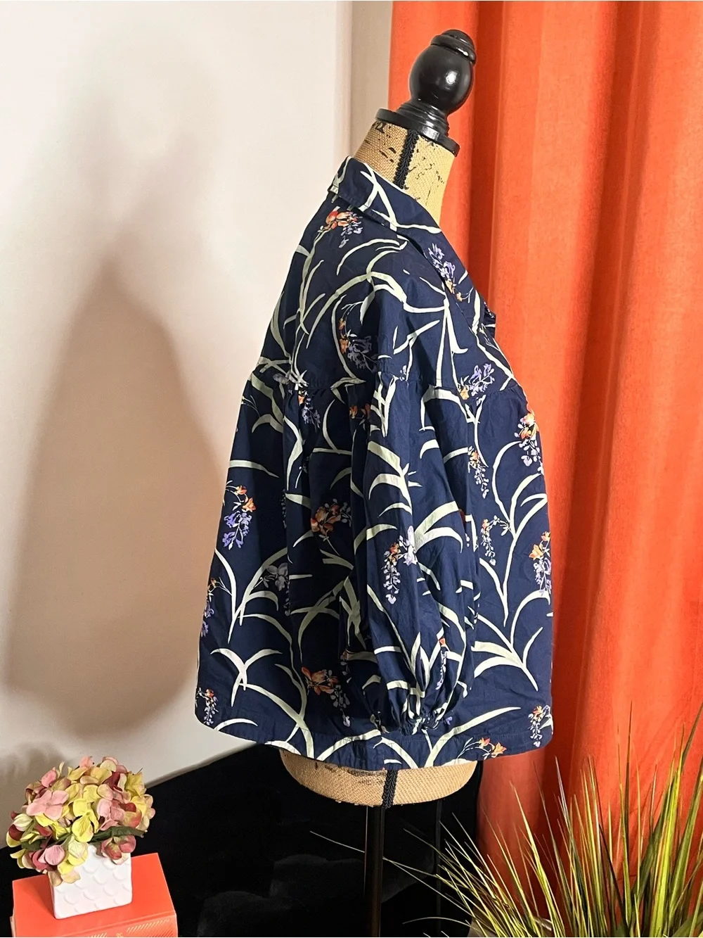 Anthropologie Navy Floral Button-Front Puff Sleeve Blouse